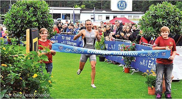 Foto: Rodrigo Nebel beim Zieleinlauf 2011