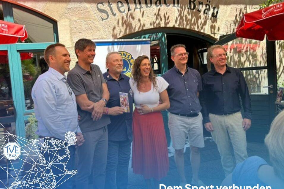 Spendenübergabe Lions Club an die Vereinsverantwortlichen Spendenübergabe Lions Club an die Vereinsverantwortlichen