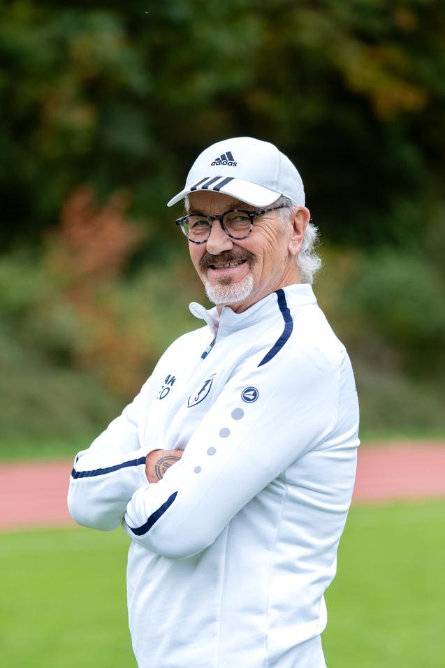 Unser Torwarttrainer Erich Opel.